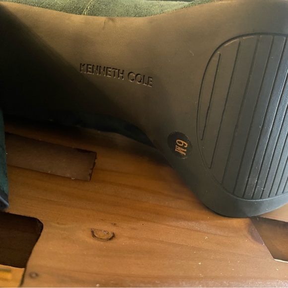 Kenneth Cole New York Women's Bri Stretch Boot - Picture 5 of 6